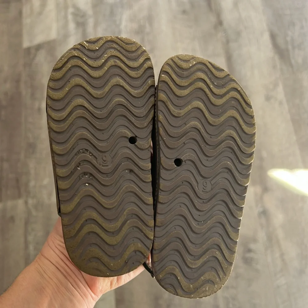 Brown Kids Sandals boys size 9 toddler
